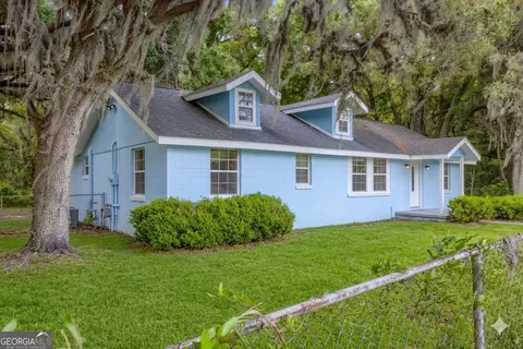 1368 Point Peter Rd, Saint Marys, GA 31558