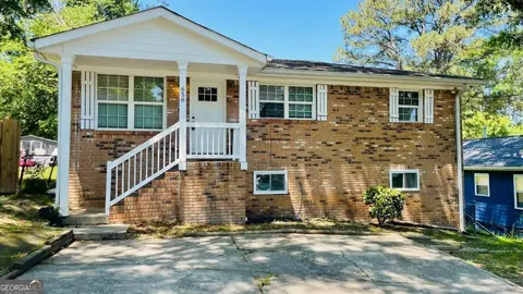 656 Cedar Ave NW, Atlanta, GA 30318