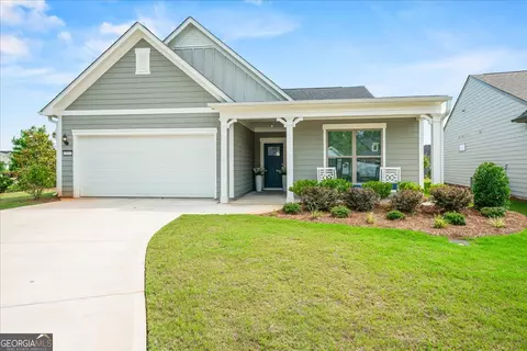 2457 Naples St, Hoschton, GA 30548