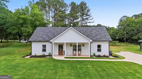 91 Holly Rd, Bowdon, GA 30108