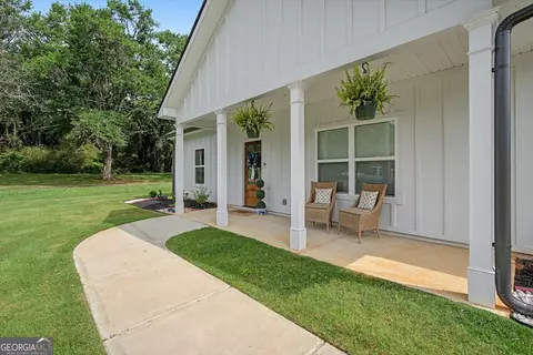 Exterior - 91 Holly Rd, Bowdon, GA 30108 photo 7 of 17