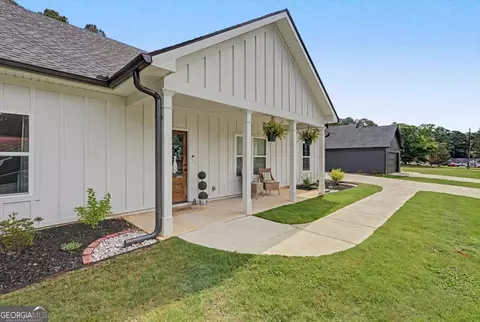 Exterior - 91 Holly Rd, Bowdon, GA 30108 photo 2 of 17
