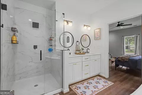 Bath - 91 Holly Rd, Bowdon, GA 30108 photo 5 of 5