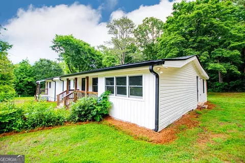 61 Davenport Mill Rd, Carrollton, GA 30117