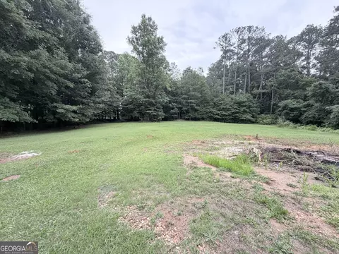 Exterior - 185 Roberts Rd, Covington, GA 30016 photo 8 of 9