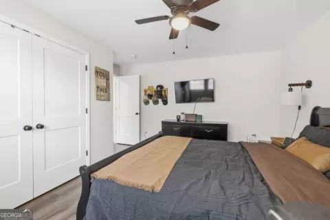 Bedroom - 156 Pine Ave, Commerce, GA 30529 photo 2 of 3