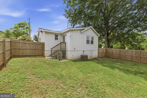Exterior - 156 Pine Ave, Commerce, GA 30529 photo 4 of 7