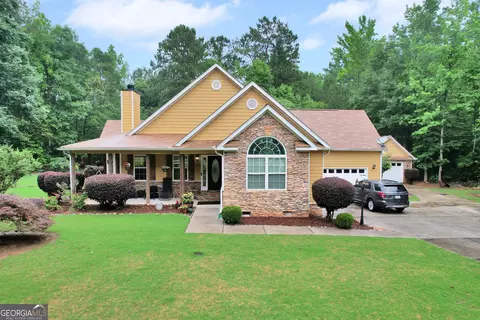149 Marina Cir, Jackson, GA 30233