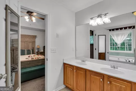 Bath - 149 Marina Cir, Jackson, GA 30233 photo 1 of 3
