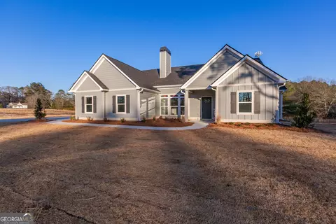 123 Hidden Meadows Dr, Gay, GA 30218