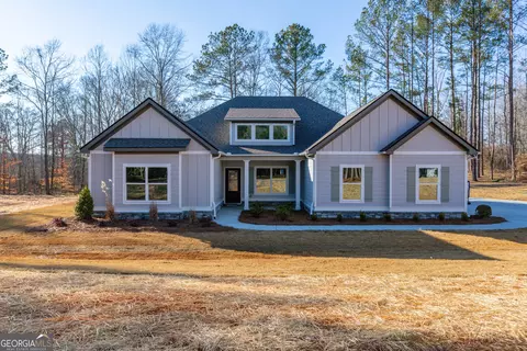 210 Hidden Meadows Dr, Gay, GA 30218