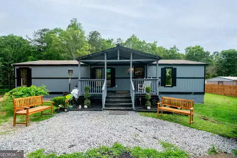 125 Honey Bear Dr, Griffin, GA 30223