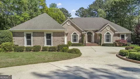 220 Allie Dr, Mcdonough, GA 30252