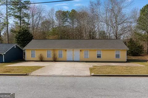 6112 Green Acres Dr, Covington, GA 30014