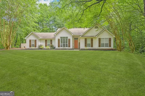 384 Marsha Way, Sharpsburg, GA 30277