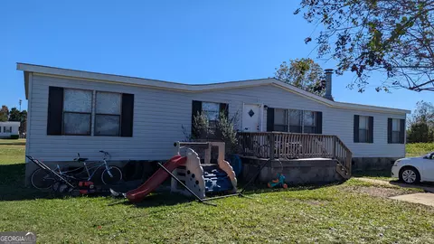 110 Crestmont Ct, Byron, GA 31008
