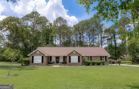 114 Hazelwood Dr, Statesboro, GA 30458