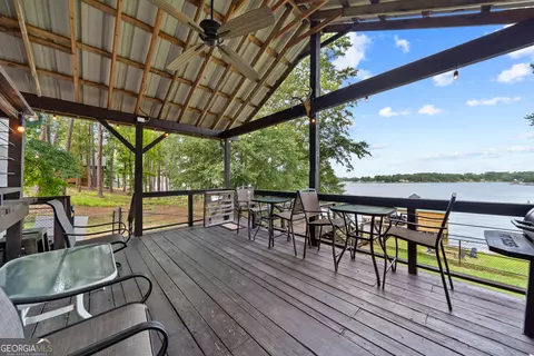 Exterior - 321 Barbara Point Rd, Sparta, GA 31087 photo 6 of 17