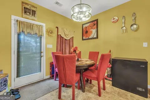 Dining - 942 Amelia Dr, Byron, GA 31008 photo 1 of 1