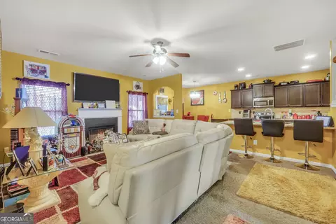 Other - 942 Amelia Dr, Byron, GA 31008 photo 2 of 9