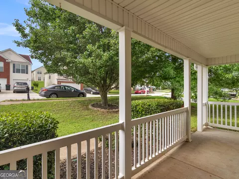 Exterior - 3370 Waggoner Pl, Rex, GA 30273 photo 2 of 4
