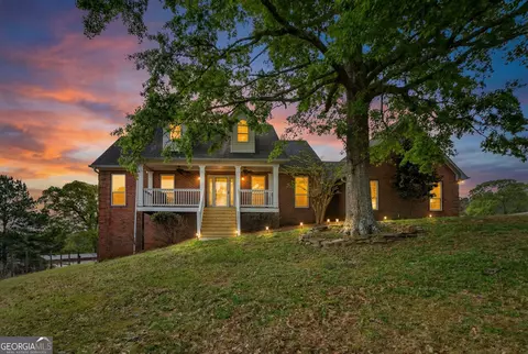 955 Mocassin Gap Rd, Locust Grove, GA 30248