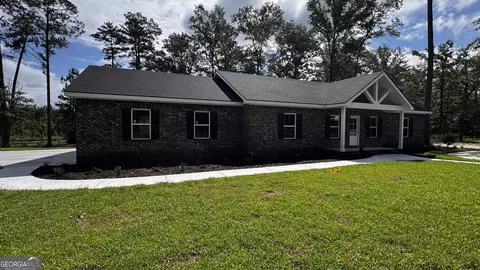 Exterior - 3 Willow Pointe, Claxton, GA 30417 photo 1 of 7