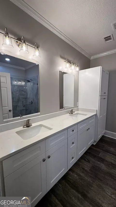 Bath - 3 Willow Pointe, Claxton, GA 30417 photo 5 of 5