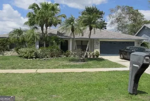 769 Daffodil Dr, Wellington, FL 33414