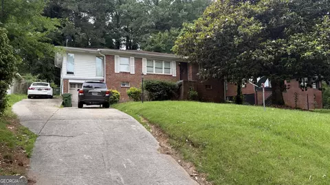 2732 Oldknow Dr NW, Atlanta, GA 30318