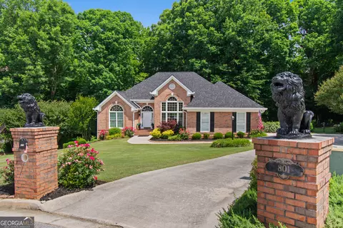 801 Ivy Ridge Dr, Loganville, GA 30052