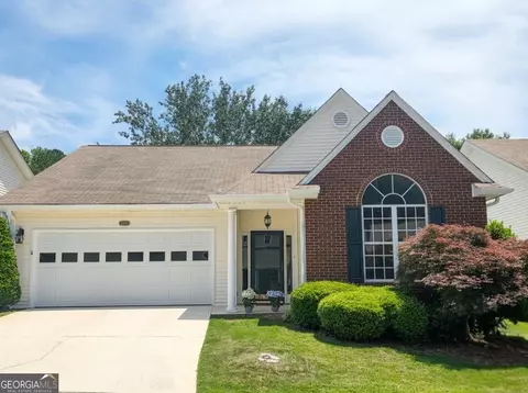 2115 Cherry Tree Ln, Peachtree City, GA 30269
