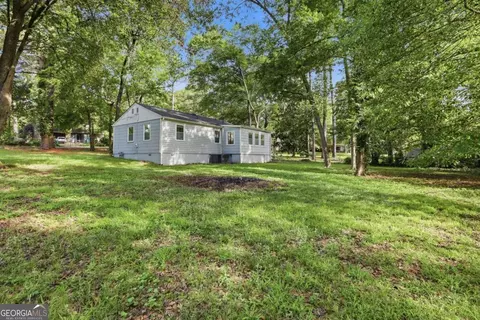 Exterior - 5160 4th St, Morrow, GA 30260 photo 3 of 4