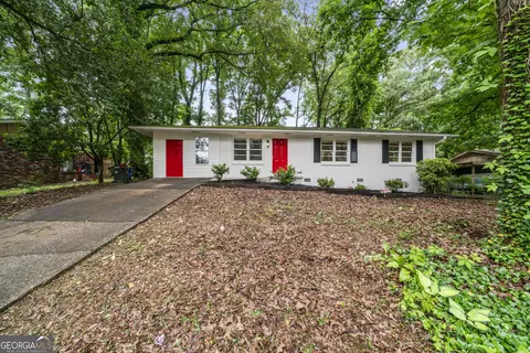 2461 Lakewood Dr NW, Kennesaw, GA 30152