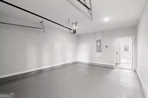 2017 Ocean Dr, Atlanta, GA 30318