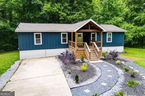 140 Walker Woods Dr, Carrollton, GA 30116