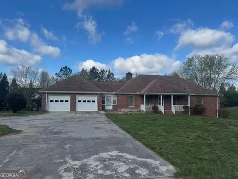 5677 Bentley Rd, Cumming, GA 30040