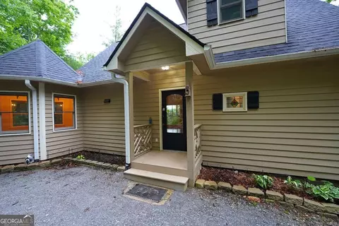 165 Amelia Ln, Blue Ridge, GA 30513