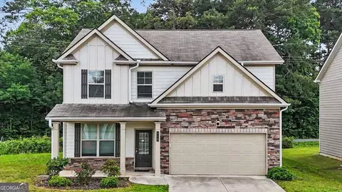 212 Mcginnis Cir, Calhoun, GA 30701