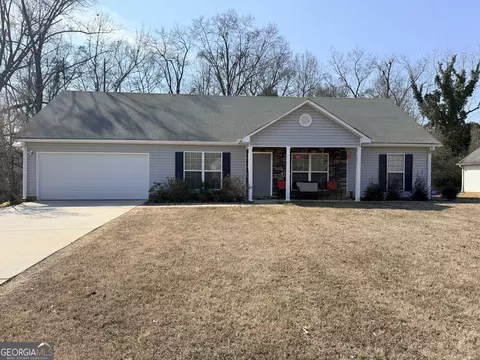 Exterior - 143 Kirts Rdg, Jackson, GA 30233 photo 4 of 4
