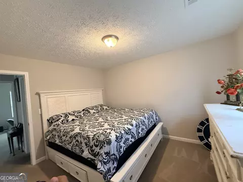 Bedroom - 143 Kirts Rdg, Jackson, GA 30233 photo 2 of 8