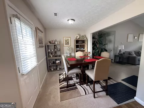 Dining - 143 Kirts Rdg, Jackson, GA 30233 photo 3 of 5