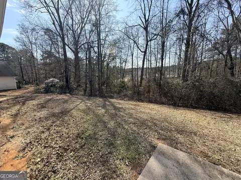 Exterior - 143 Kirts Rdg, Jackson, GA 30233 photo 2 of 4