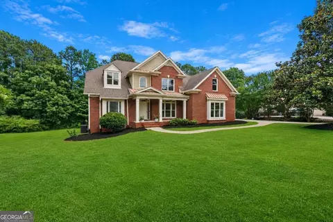 388 Della Walk Ct SW, Lilburn, GA 30047