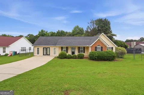 11190 Knotty Pine Pl, Hampton, GA 30228