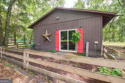 129 Carter Dr, Folkston, GA 31537
