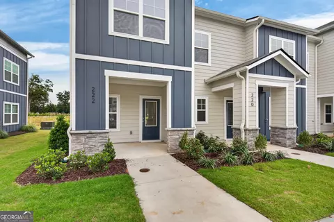 222 Rooker Dr, Lagrange, GA 30241