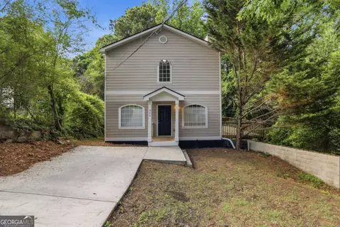 820 Magna Carta Dr NW, Atlanta, GA 30318