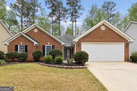 1316 Mandalay Ct SW, Lilburn, GA 30047