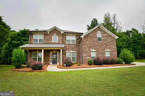 Exterior - 135 Terrell Ln, Covington, GA 30014 photo 2 of 9
